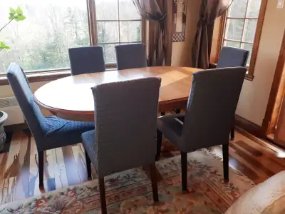 Set de Cuisine Antique 8 chaises Table Ronde Ovale Comme Neuf, View more