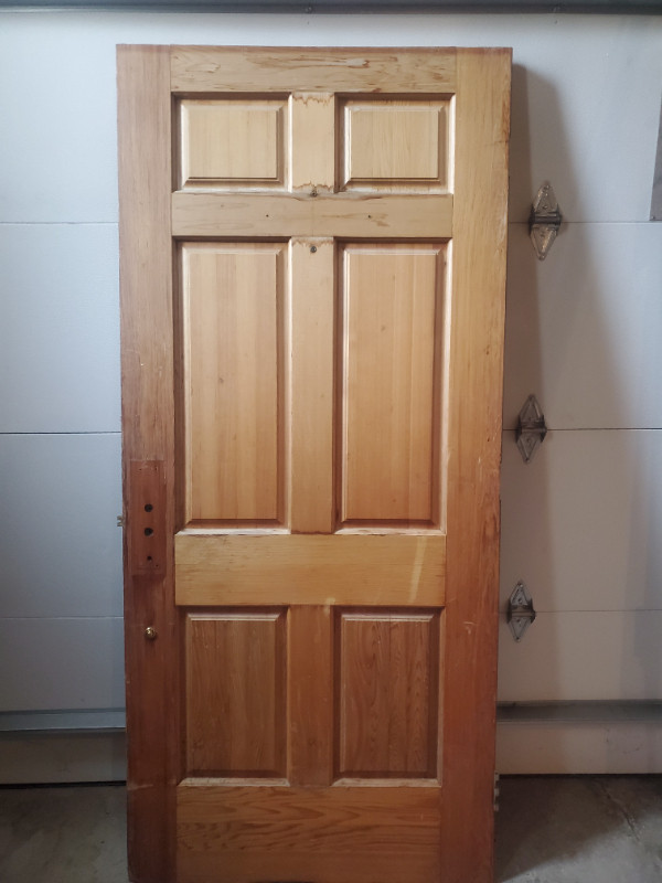 Cedar door in Windows, Doors & Trim in Markham / York Region
