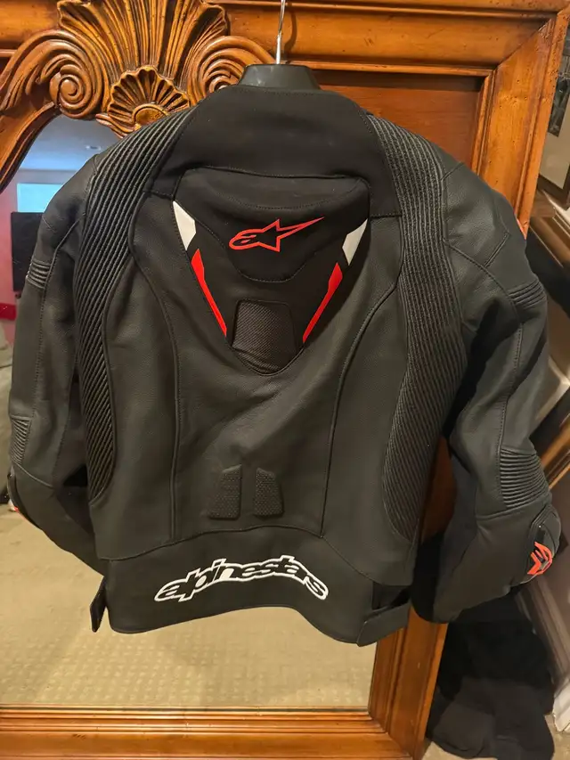alpinestar motorcycle jacket in Sport Bikes in Oakville / Halton Region - Image 3