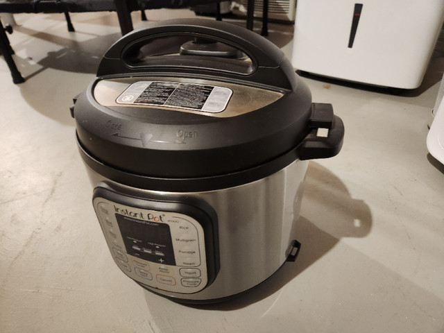 Instant Pot Pressure Cooker, Never Used in Microwaves & Cookers in Cole Harbour - Image 3