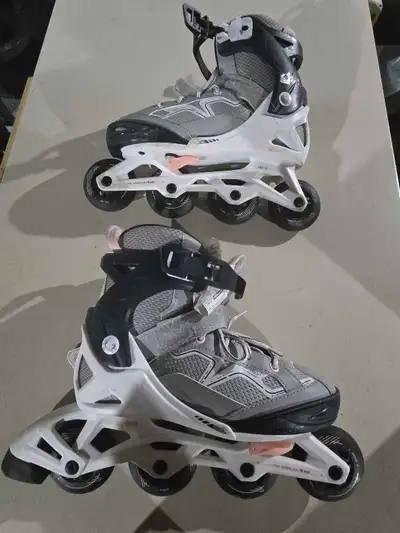 girls size 3 to 6 extendable rollerblades, View more