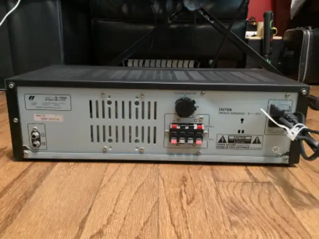 SANSUI B 1000 POWER AMPLIFIER/C 1000 STEREO PREAMPLIFIER in Stereo Systems & Home Theatre in City of Toronto - Image 7