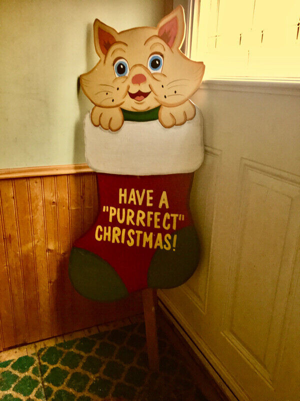 Wooden Christmas Lawn Ornament - "Have a Purrfect Christmas" in Outdoor Décor in Mississauga / Peel Region - Image 2