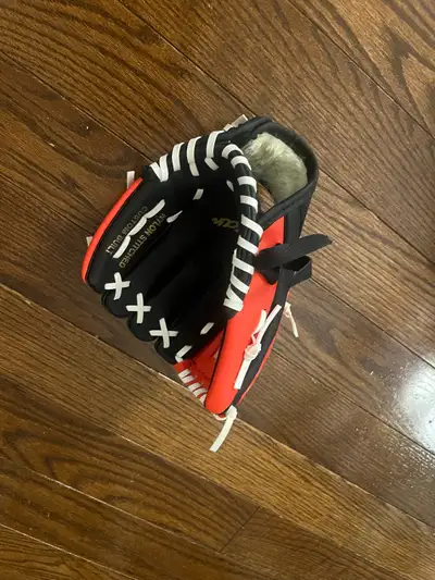 Kids baseball glove, View more