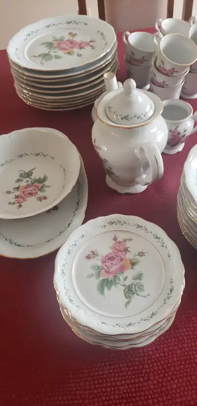 50 Pcs Dish Set never used, View more