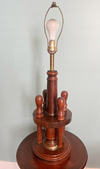VINTAGE NAUTICAL TABLE LAMP with BELAYING PINS