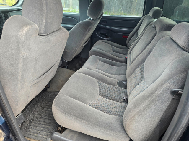 2006 Chevrolet 3500 Crew Cab in Cars & Trucks in Grande Prairie - Image 4