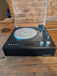 Victorila Eastwood Bluetooth Turn Table Record Player 