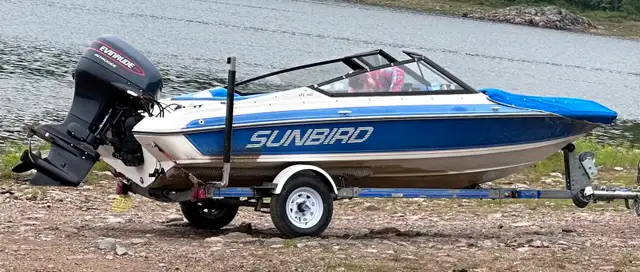 1990 Sunbird SPL 160 bowrider with 1998 Envirude 115HP. in Powerboats & Motorboats in Trenton - Image 2