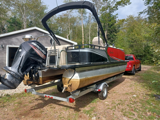 2018 Avalon Pontoon  in Powerboats & Motorboats in Bridgewater - Image 3
