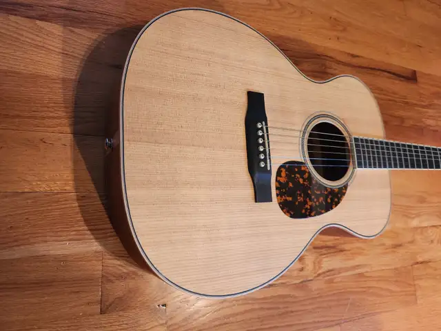 SUPERBE Larrivee acoustic OM-03! W/Original HCase! Ships Easily! in Guitars in City of Montréal - Image 3