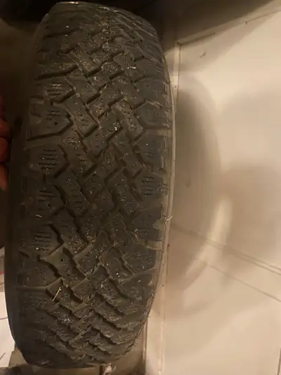 185/75 R14 Spare trailer tire dirty from just being in the shop but still in very good condition don...