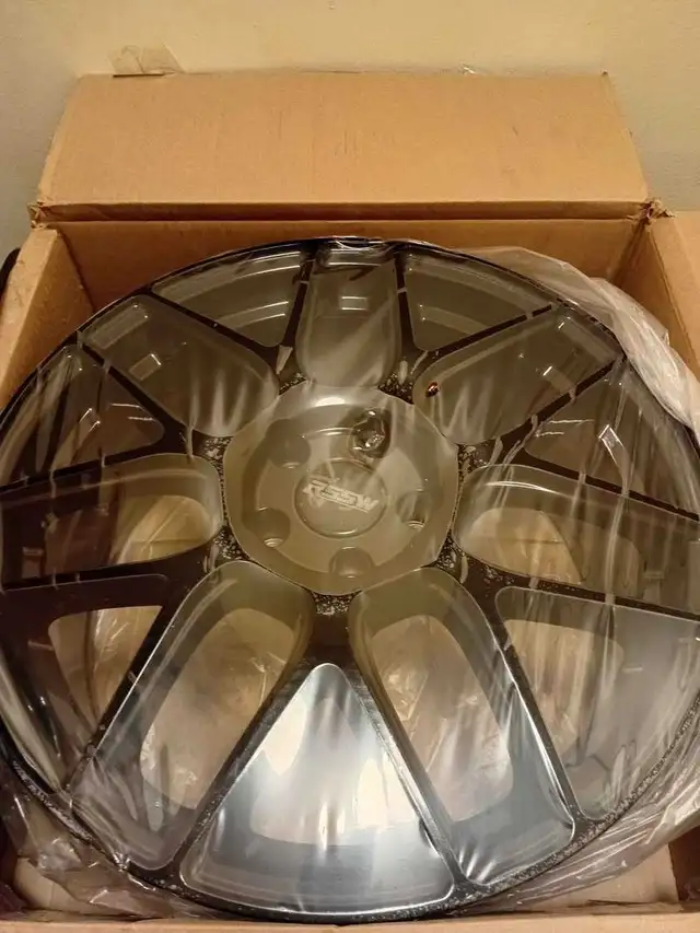 4 mags noir 5x108 + 3 pneus 22555 18 neuf in Tires & Rims in City of Montréal - Image 3