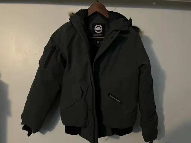 Canada goose jacket kids in Kids & Youth in Oshawa / Durham Region - Image 2
