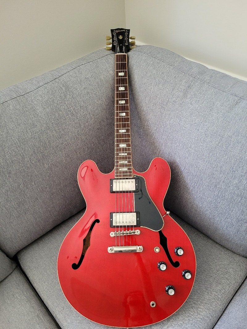 Gibson ES335 with small block inlays Guitars Ottawa Kijiji