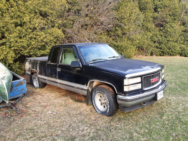 1996 GMC 1500 2wd in Cars & Trucks in Oshawa / Durham Region - Image 3