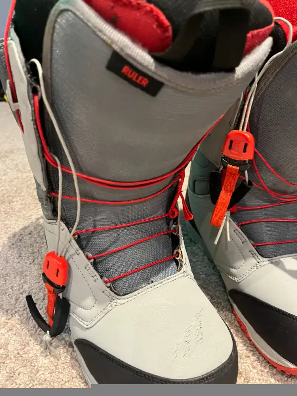 Men's snowboard boots in Snowboard in Downtown-West End - Image 3