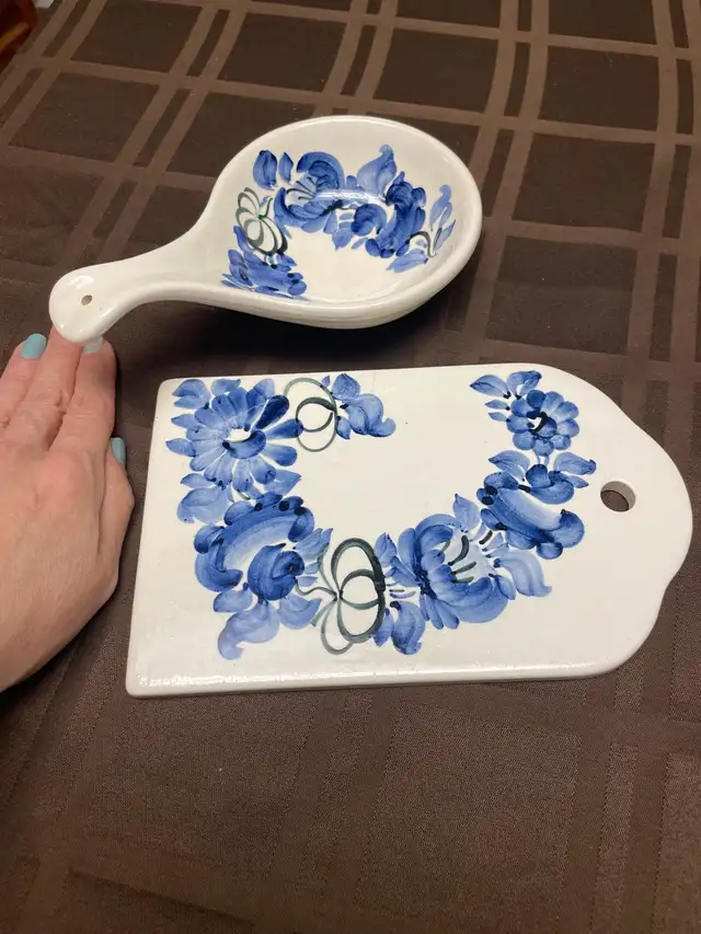 Ceramic Hand-Painted Spoon Rest and Serving Board593258830051430401