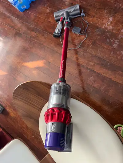 dyson v10 cordless vacuum carpet floor head with one more, View more