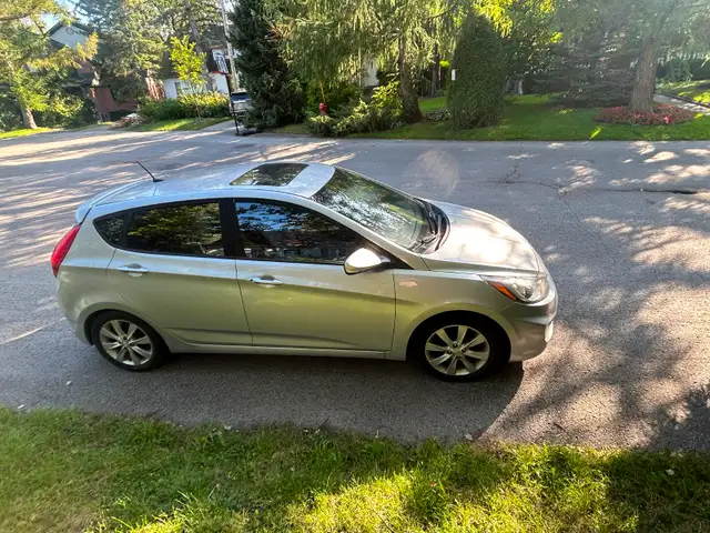 Hyundai Accent 128883 km Remote Starter