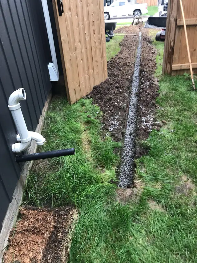 Post Holes plus, plus! ***EQUIPMENT 36' WIDE WILL FIT THROUGH MO in Fence, Deck, Railing & Siding in St. Catharines - Image 20