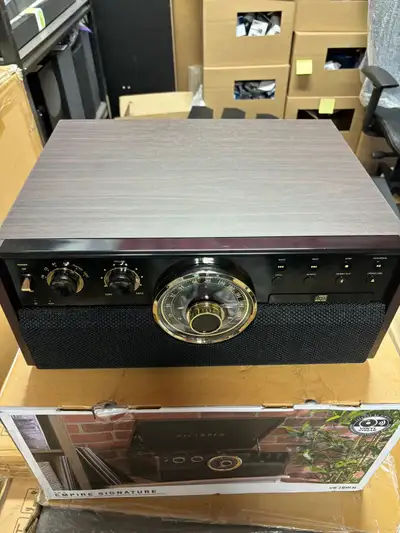 This product used as demo from closing store, it’s looks pretty new and working like new. Just had s...