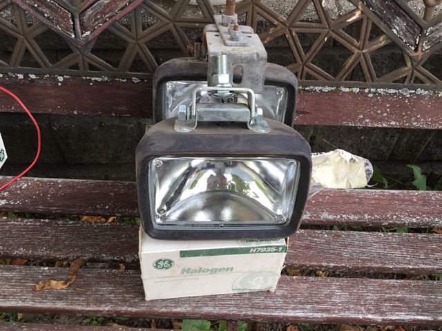 3 Sets of Halogen Lights $40 Each Set OR All For $100 in Other in Trenton - Image 3