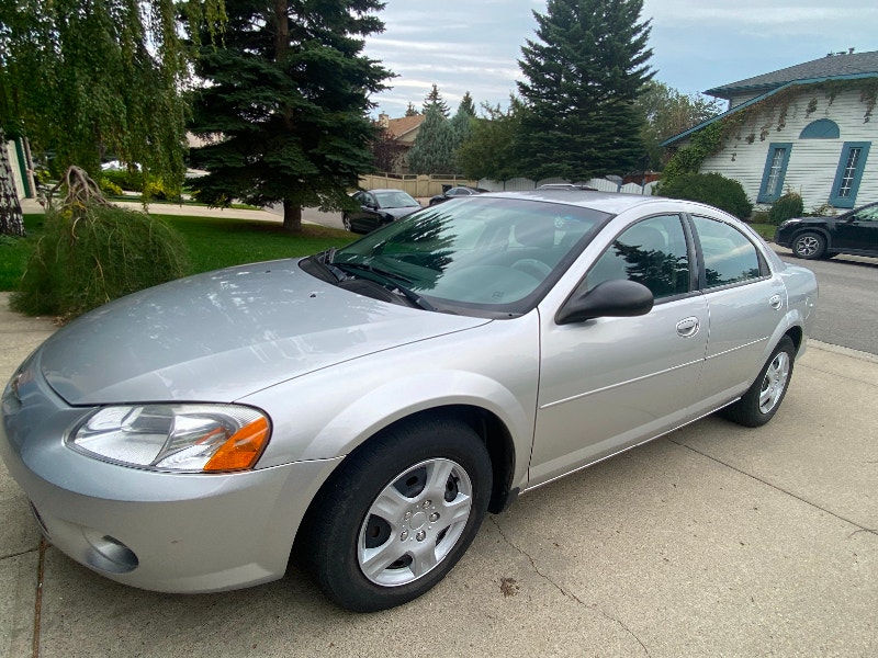 BRAND NEW tires and battery! Less than 80 000 KM! Cars & Trucks