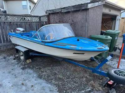 I got this for a little project, but had a change of plans. It’s a 14’ fiberglass boat, & trailer. T...