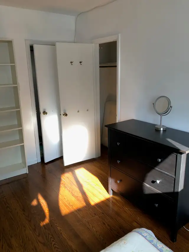 Sunny room at Finch and Leslie for Sept 1 in Room Rentals & Roommates in City of Toronto - Image 4