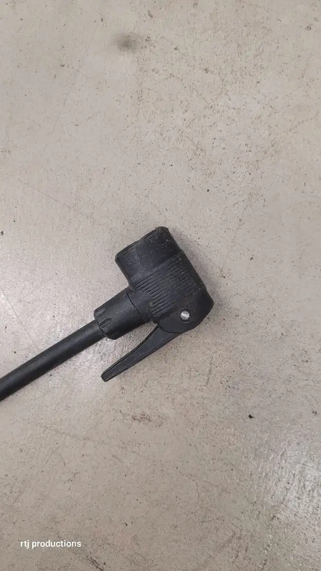 Tire Pump62864364987394121