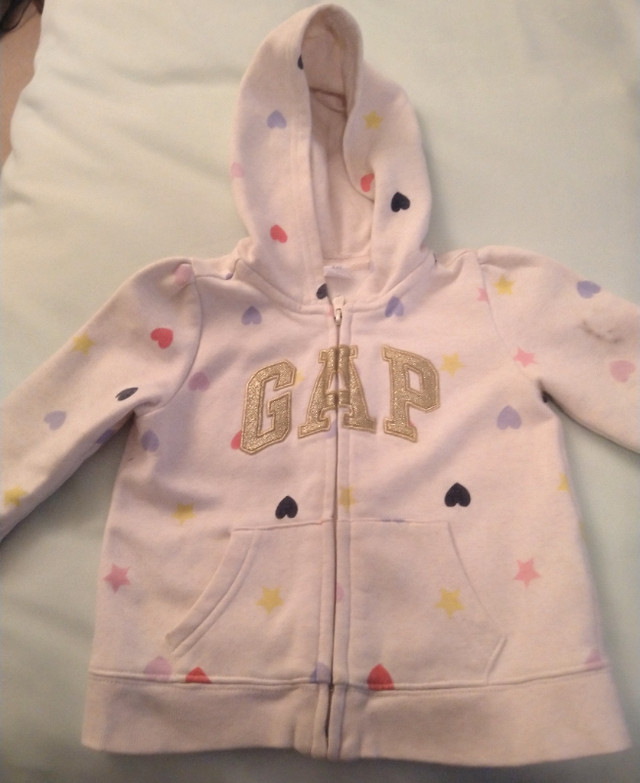 Assorted Baby Gap Hoodies Sz 3t in Clothing - 3T in Oakville / Halton Region - Image 4