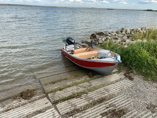 12ft Aluminum boat , motor and trailer