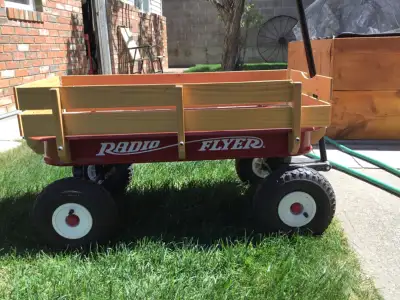 Radio Flyer Wagon, View more