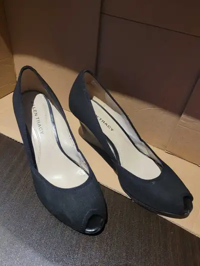 Ellen Tracy Heels, View more