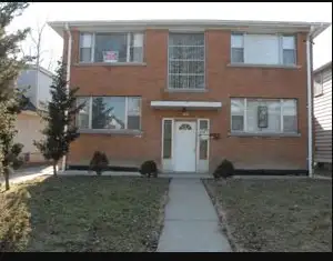 Large Bachelor's apt for rent
