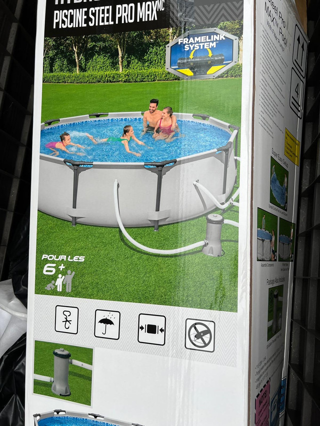 Swimming pool  for 300$ in Activities & Groups in Markham / York Region - Image 3
