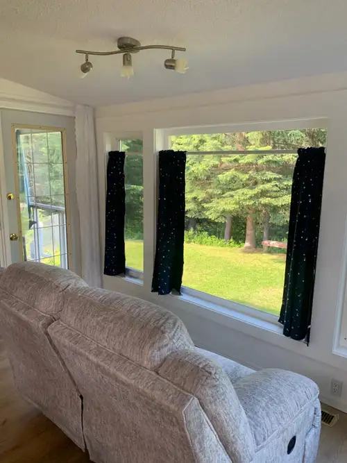 1996 mobile on full concrete basement perimeter fully finished with one bedroom one bathroom and hug...