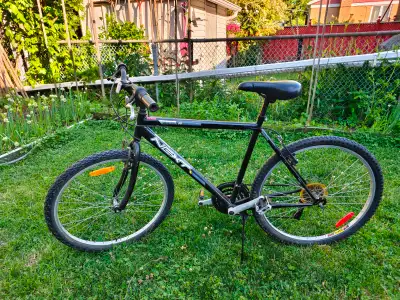 26" MOUNTAIN BIKE 21 SPD, View more