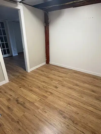 Bright Basement Suite Separate Entrance Central Location Near Departure Bay Welcome to this cozy and...