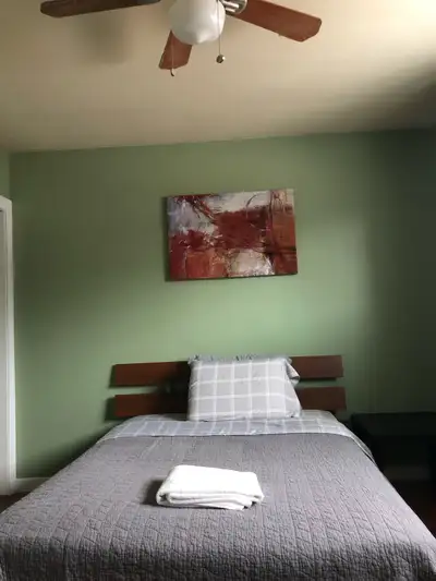 3 Rooms For Rent Close to Kingsway Mall FURNISHED ROOMS Serious inquiries only please call 7802️⃣0️⃣...