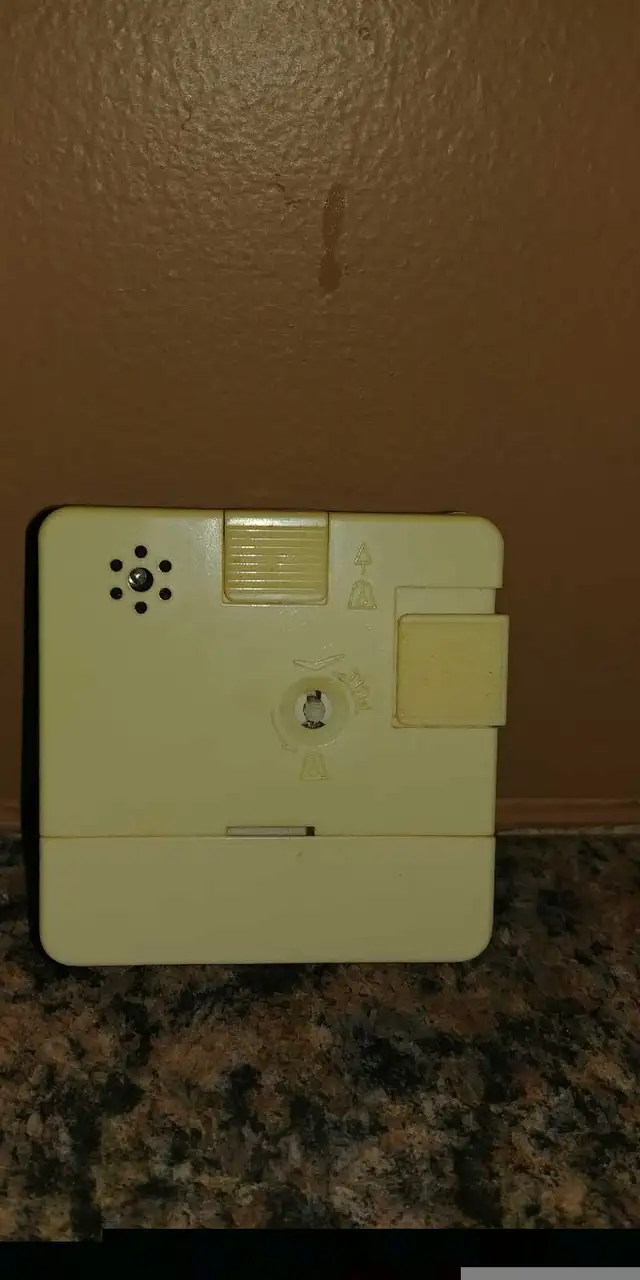 Alarm Travel Clock $5 in Other in Calgary - Image 3