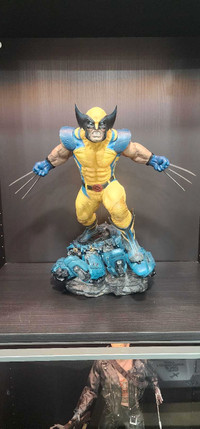 Wolverine - Premium Format Statue