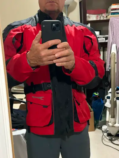 Whits jacket states xl but fits more like a medium