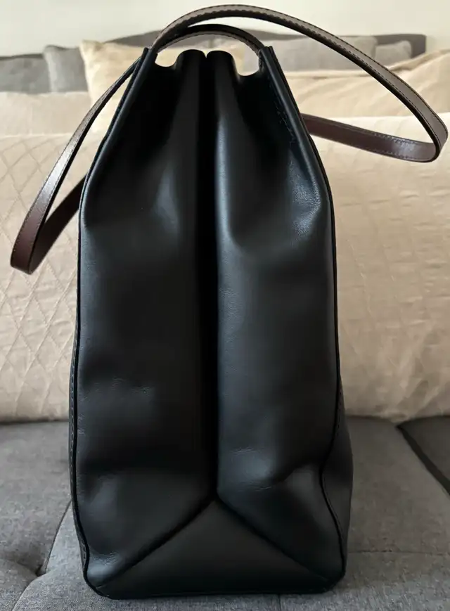 Rag and Bone Tote in Bags & Luggage in City of Montréal - Image 6