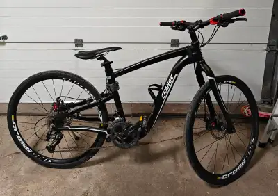 Change Folding Gravel bike with carbon fork and disk brakes XS, View more