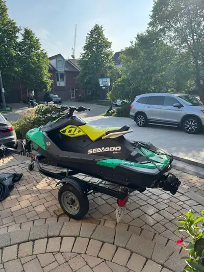 Selling my 2019 Seadoo Trixx 2up 48 hours Includes trailer, snap in fenders, and cover Minor side sc...