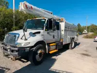 2013 / INT bucket truck - Available and ready to work