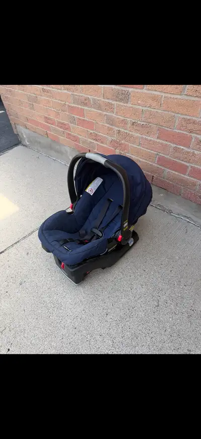 Graco SnugRide 35 Infant Carseat, View more