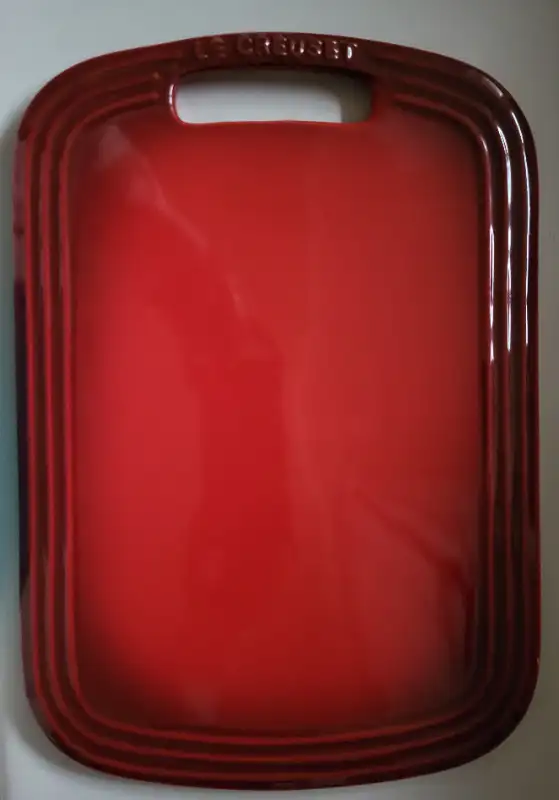 Brand New Rare Le Creuset Ceramic Red Cheese Serving Board in Kitchen & Dining Wares in Oshawa / Durham Region - Image 2